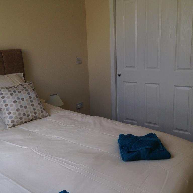 The Old Coach House Apartment อายเมาธ์ ภายนอก รูปภาพ